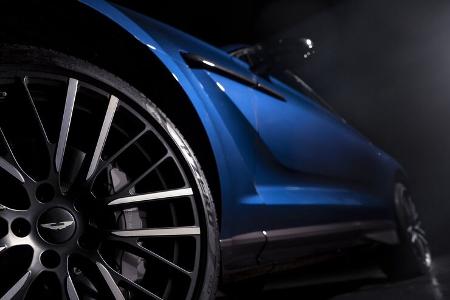 Aston Martin DBX707