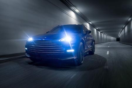 Aston Martin DBX707