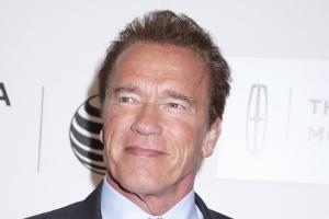 Neuer Job: Arnold Schwarzenegger ist jetzt Friseur