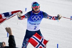 Johaug holt drittes Peking-Gold - Carl Zwölfte
