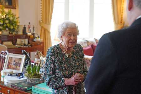 Queen Elisabeth II. hat Corona