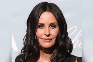 "Nicht gemerkt, wie schräg ich aussah": Courteney Cox bereut Eingriffe