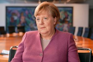 Porträt über Angela Merkel: Wie sie sich an den Männern vorbeimogelte