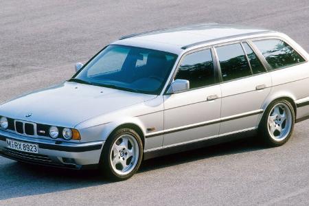 10/2021_BMW M5 Touring (E34)