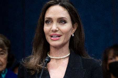 Angelina Jolie Angelina Jolie