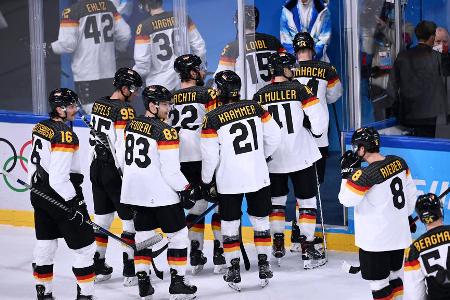 Vier Jahre nach dem Silber-Coup von Pyeongchang sollte es wieder um eine Medaille gehen. Doch vom derben 1:5-Auftakt gegen Kanada, das wie alle Teams auf NHL-Profis verzichten musste, erholte sich das DEB-Team nicht. Schon vor dem Viertelfinale war mit 0:4 gegen die Slowakei auf der kleinen Eisfläche Schluss. Die Zukunft von Bundestrainer Toni Söderholm bleibt ungeklärt.