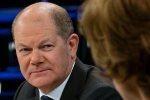 Ukraine-Krieg: Bundeskanzler Olaf Scholz bei "maybrit illner" zu Gast