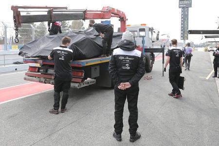 Guanyu Zhou - Alfa Romeo - Formel 1 - Test - Barcelona - 25. Februar 2022