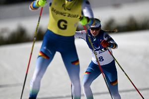 Para-Biathletin Walter holt Gold