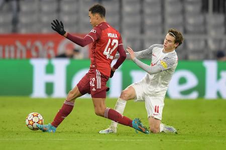 War bemüht, seine spielerischen Qualitäten ins Spiel einzubringen. Lange wollte ihm aber nicht viel gelingen. Bewies in der Rückwärtsbewegung Schwächen. Stellte die anfänglichen Fehler mit der Zeit jedoch ab. War stets bemüht, Situationen spielerisch aufzulösen.