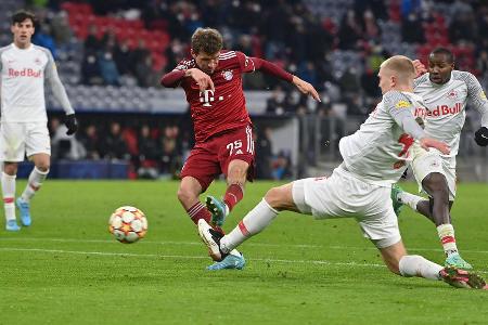 War für die Salzburger Abwehr kaum greifbar und durch seine ständigen Positionswechsel phasenweise nicht zu verteidigen. Spielte bei vielen guten Chancen den letzten Pass und war dadurch im Offensivspiel sehr auffällig. Legte den dritten Lewandowski-Treffer mit einem genialen Einfall auf (23.). Krönte seine Leistung später mit einem Doppelpack (54., 83.).
