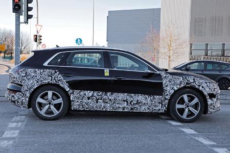 Erlkönig Audi E-Tron