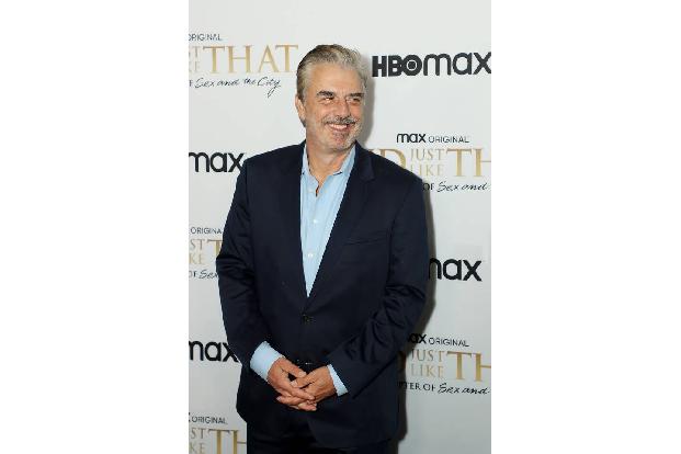 Der war auch groß, als im Dezember der lang erwartete Reboot von 'Sex And The City' anlief. Gleich in der ersten Folge mussten wir uns von Carrie Bradshaws Ehemann Mr. Big, gespielt von Chris Noth, ve ...