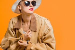 Weg mit der Jacke: Im Frühling tragen wir Oversize-Hemden