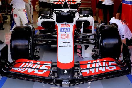 Haas - F1-Test Bahrain - Tag 1 - 10. März 2022