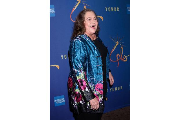 Kathleen Turner flatterte eine Klage ihres Schauspiel-Kollegen Nicolas Cage ins Haus, nachdem sie in ihren Memoiren behauptet hatte, er habe ihren Chihuahua gestohlen und sei betrunken Auto gefahren. ...