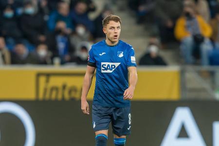 Versuchte Ordnung ins eigene Spiel zu bringen, was angesichts der Münchner Überlegenheit keineswegs einfach war. War laufstark und ging hüben wie drüben in die Zweikämpfe. Seine Einwechslung hat sich bezahlt gemacht.