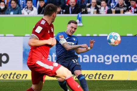 Ging mutig in die direkten Duelle mit seinem Nationalsmannschaftskollegen Serge Gnabry, was keineswegs eine leichte Aufgabe war. Machte mit seinem typischen Offensivdrang das 1:0 überhaupt erst möglich und servierte dann punktgenau auf den zweiten Pfosten. Leitete auch in Durchgang zwei schöne Angriffe ein und war bissig in den Zweikämpfen.