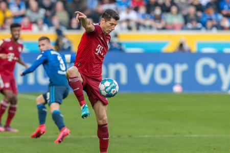 Unsichtbar im ersten Durchgang und doch einmal mehr der Torschütze (45.+3), als er sich bei der Ecke durchsetzte und Baumann per Kopf überwand. Sein zweiter Streich direkt nach dem Seitenwechsel (46.) zählte nicht, da auch er in der verbotenen Zone stand. Ackerte trotzdem und leitete noch einige Angriffe der Bayern ein.