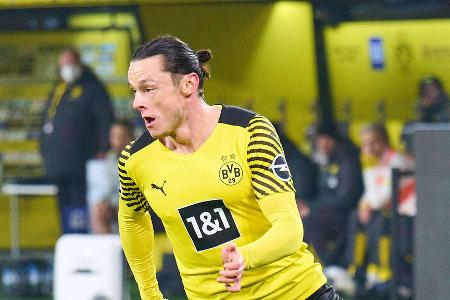 War am Anfang nicht voll auf der Höhe, steigerte sich in den Zweikämpfen allerdings erheblich. Hatte einige gute Aktionen im Gegenpressing, war am Ball allerdings unsauber. Ein durchwachsener Auftritt.