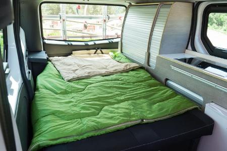 Nissan Camper Van (2019)