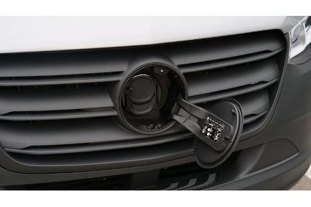Mercedes e-Sprinter Transporter mit Elektroantrieb