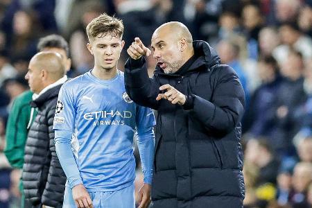 Auch wenn Pep Guardiola mit Manchester City weiter auf den Titel in der Champions League wartet, darf der spanische Star-Trainer wohl selbst bestimmten, wann seine Ära beim englischen Meister endet. Vor Vertragsende 2023 dürfte das nicht der Fall sein. Deswegen könnte Tuchel frühestens dann ein Kandidat in Manchester sein.