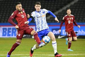 Hertha bindet Abwehr-Talent Gechter bis 2025