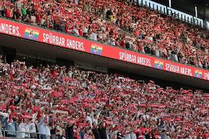 Volle Stadien in Köln und Schalke möglich
