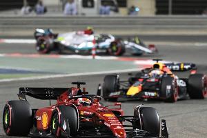 Leclerc gewinnt Formel-1-Auftakt - Verstappen scheidet aus