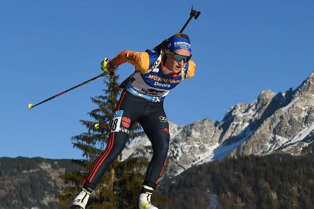 Im vergangenen Winter eine der positiven Überraschungen, folgte 2021/22 die Ernüchterung. Der Saisonauftakt mit Rang neun im Einzel schürte Erwartungen, es ging jedoch steil bergab. Bereits nach dem Weltcup in Antholz wurde Weidel wieder in den IBU Cup zurückversetzt.