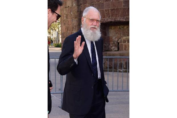 …Oscar-Zeremonien betrifft. Selbst Stars, denen man ansonsten eine selbstsichere Moderation zutraut, scheiterten vor einem Milliardenpublikum, darunter auch David Letterman. Dem konnte eigentlich niem ...