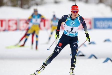 Dass Denise Herrmann noch Anwärterin auf den Gewinn des Gesamtweltcups ist, scheint angesichts der konstanten Konkurrenz eher unwahrscheinlich. Die Saison 2021/22 untermauerte allerdings, dass die 33-Jährige zur absoluten Weltklasse gehört. Drei Podestplätze in Individualrennen (darunter ein Sieg) sprechen für sich. Dass sie ausgerechnet im schießträchtigen Einzel olympisches Gold gewann, beweist zudem: Die ehemalige Langläuferin ist längst eine komplette Biathletin.