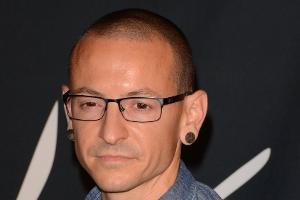 Witwe von Chester Bennington postet herzzerreißenden Geburtstagsgruß