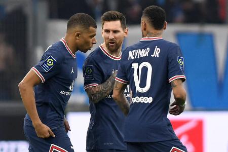 Die 'L'Equipe' hat die Top-Verdiener der Ligue 1 enthüllt. Das Ranking besteht beinahe ausschließlich aus Spielern von Paris Saint-Germain und der AS Monaco. Wir zeigen die Top 10 und die vier Deutschen, die es unter die 30 Stars mit den höchsten Jahres-Salärs geschafft haben: Die 'L'Equipe' hat die Top-Verdiener der Ligue 1 enthüllt. Das Ranking besteht beinahe ausschließlich aus Spielern von Paris Saint-Germain und der AS Monaco. Wir zeigen die Top 10 und die vier Deutschen, die es unter die 30 Stars mit den höchsten Jahres-Salärs geschafft haben: