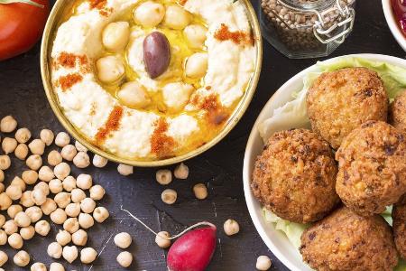 Falafel, Hummus und Co.: Klassische Rezepte aus der mediterranen Küche