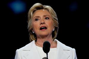 "Leichte Erkältungssymptome": Hillary Clinton mit Corona infiziert