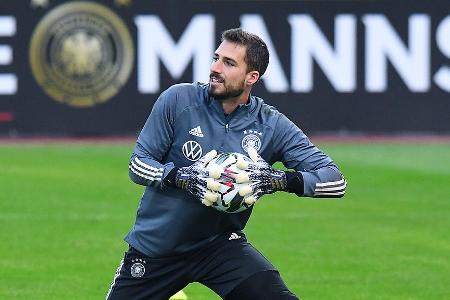 Rückte wie angekündigt nach der Pause für ter Stegen ins Tor. Fing den ersten Schuss auf sein Tor sicher (87.), parierte in der Nachspielzeit sogar noch einen Elfmeter. Löste Situationen mit dem Ball am Fuß zudem ruhig auf.