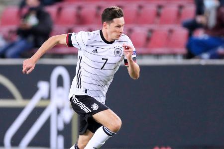 Setzte seine Mitspieler wiederholt mit überlegten Steckpässen in Szene. Verschleppte am gegnerischen Strafraum aber zu oft das Tempo oder verzettelte sich in seinen Aktionen. Setzte seine Abschlüsse teilweise meterweit neben das Tor.