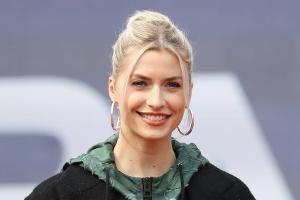 Model Lena Gercke postet süßes Kuschelfoto mit Töchterchen Zoe