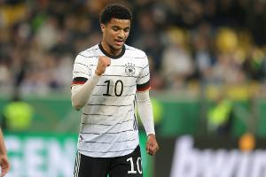 Bayern-Talent Tillman sieht Zukunft beim DFB