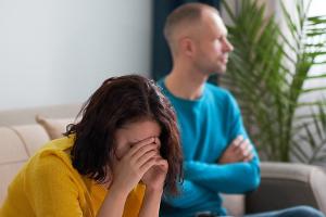 Warum Männer häufiger unter Bindungsängsten leiden