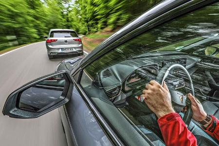Cupra Leon VZ e-Hybrid, VW Golf GTE