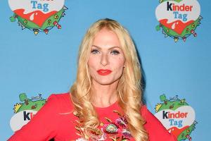 So gelassen geht Sonya Kraus mit ihrem Haarausfall durch die Chemo um