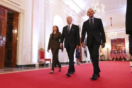 Nach fünf Jahren: Barack Obama feiert Rückkehr ins Weiße Haus Nach fünf Jahren: Barack Obama feiert Rückkehr ins Weiße Haus