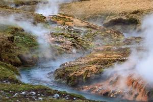 Reykjadalur: Das Geheimnis des "rauchenden Tals"
