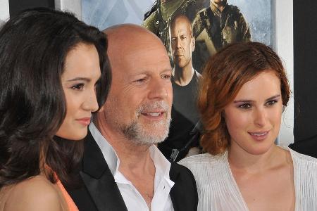 Bruce Willis' ganze Familie steht dem kranken Schauspieler bei Bruce Willis' ganze Familie steht dem kranken Schauspieler bei