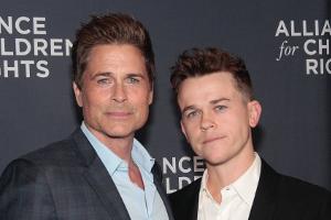 "Unstable": Rob Lowe dreht mit Sohn John eine Netflix-Serie