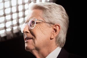 Die ARD schenkt Frank Elstner eine Sondersendung zum 80. Geburtstag