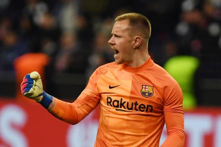 TOR: Marc-André ter Stegen - Note: 3,5 - Wurde nach nur drei Minuten von Kostic per Elfmeter überwunden (3.). Hielt die unplatzierten Abschlüsse von Kostic, Knauff und Jakic danach sicher (25., 35., 39.) und zeigte gegen Lindström zumindest eine starke Parade (57.). Sah beim Fernschusstor von Borré aber nicht gut aus (36.).